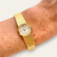 Load image into Gallery viewer, Vintage Seiko 11-0080 Gold-Plated Ladies Mechanical Hand-Wound Watch
