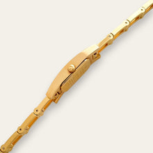 Load image into Gallery viewer, Vintage Gucci 3900L Ladies Quartz Watch Gold Guilloche Dial Box and Papers
