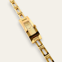 Load image into Gallery viewer, Vintage Gucci 3900L Ladies Quartz Watch Gold Guilloche Dial Box and Papers
