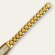 Load image into Gallery viewer, Vintage Seiko Gold-Tone Quartz Watch, Mother of Pearl, V220-0AB0
