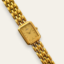 Load image into Gallery viewer, Vintage Seiko V400-6160 Ladies Quartz Watch, Gold-Plated Link Bracelet
