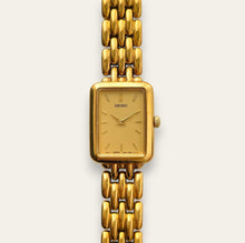 Load image into Gallery viewer, Vintage Seiko V400-6160 Ladies Quartz Watch, Gold-Plated Link Bracelet
