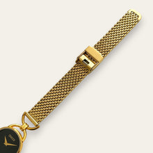 Load image into Gallery viewer, Vintage Gucci 6000.2.L Ladies Quartz Watch Black Dial Gold Tone Mesh
