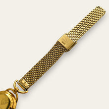 Load image into Gallery viewer, Vintage Gucci 6000.2.L Ladies Quartz Watch Black Dial Gold Tone Mesh
