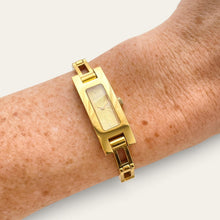 Load image into Gallery viewer, Vintage Gucci 3900L Ladies Quartz Watch Gold Guilloche Dial
