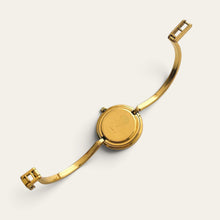 Load image into Gallery viewer, Vintage 1990s Gucci 1100L Ladies Quartz Watch Interchangeable Bezels
