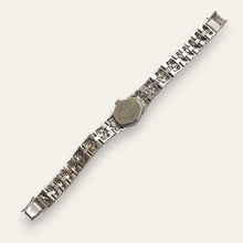 Load image into Gallery viewer, Vintage 1976 Ladies Seiko Mechanical Watch, Faceted Crystal
