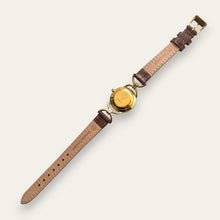 Load image into Gallery viewer, 1990s Vintage Gucci 6000L Quartz Watch - Gold Dial, Brown Strap
