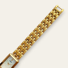 Load image into Gallery viewer, Vintage Seiko Ladies Watch Mother of Pearl Quartz Gold Tone Bracelet
