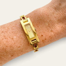 Load image into Gallery viewer, Vintage Gucci 3900L Ladies Quartz Watch Gold Guilloche Dial
