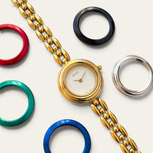 Load image into Gallery viewer, Vintage 1990s Gucci 11/12.2 Change Bezel Quartz Watch with 6 Bezels
