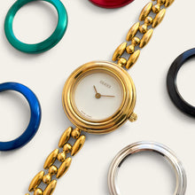 Load image into Gallery viewer, Vintage 1990s Gucci 11/12.2 Change Bezel Quartz Watch with 6 Bezels
