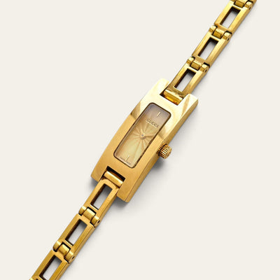 Vintage Gucci 3900L Ladies Quartz Watch Gold Guilloche Dial