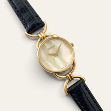 Load image into Gallery viewer, Vintage Gucci 6000L Mother of Pearl Dial Gold-Plated Quartz Ladies Watch
