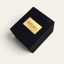 Load image into Gallery viewer, Vintage Seiko Gold-Plated Ladies Quartz Watch Champagne Dial Bracelet
