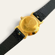 Load image into Gallery viewer, Vintage Gucci 3400FL Ladies Gold-Plated Quartz Watch Black Roman Dial
