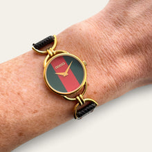 Load image into Gallery viewer, 1990s Vintage Gucci 6000.2.L Quartz Watch - Sherry Web Dial
