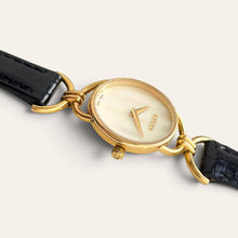 Load image into Gallery viewer, Vintage Gucci 6000L Mother of Pearl Dial Gold-Plated Quartz Ladies Watch
