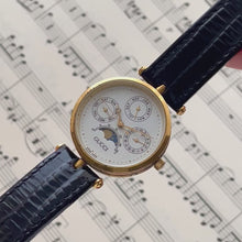 Load and play video in Gallery viewer, Gucci Moonphase Stack Triple Calendar Quartz Vintage Watch
