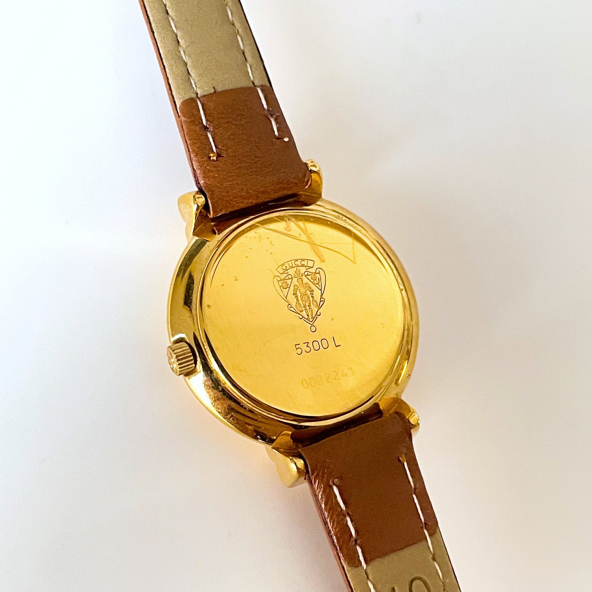 Vintage 90s Mother of Pearl Gucci 5300L Quartz Watch