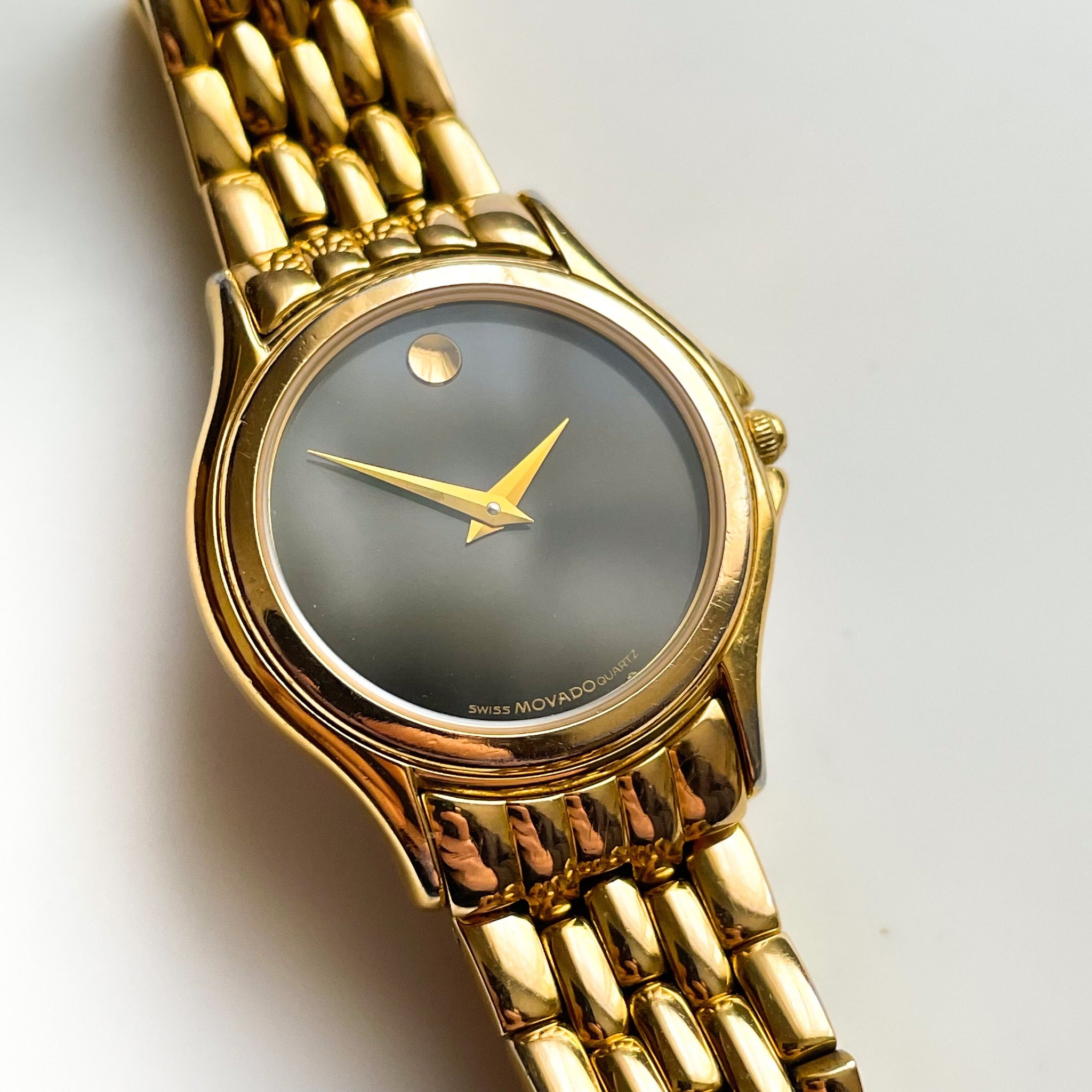 Vintage Movado Museum Quartz Watch With Gold-Plated Bracelet  display picture 2