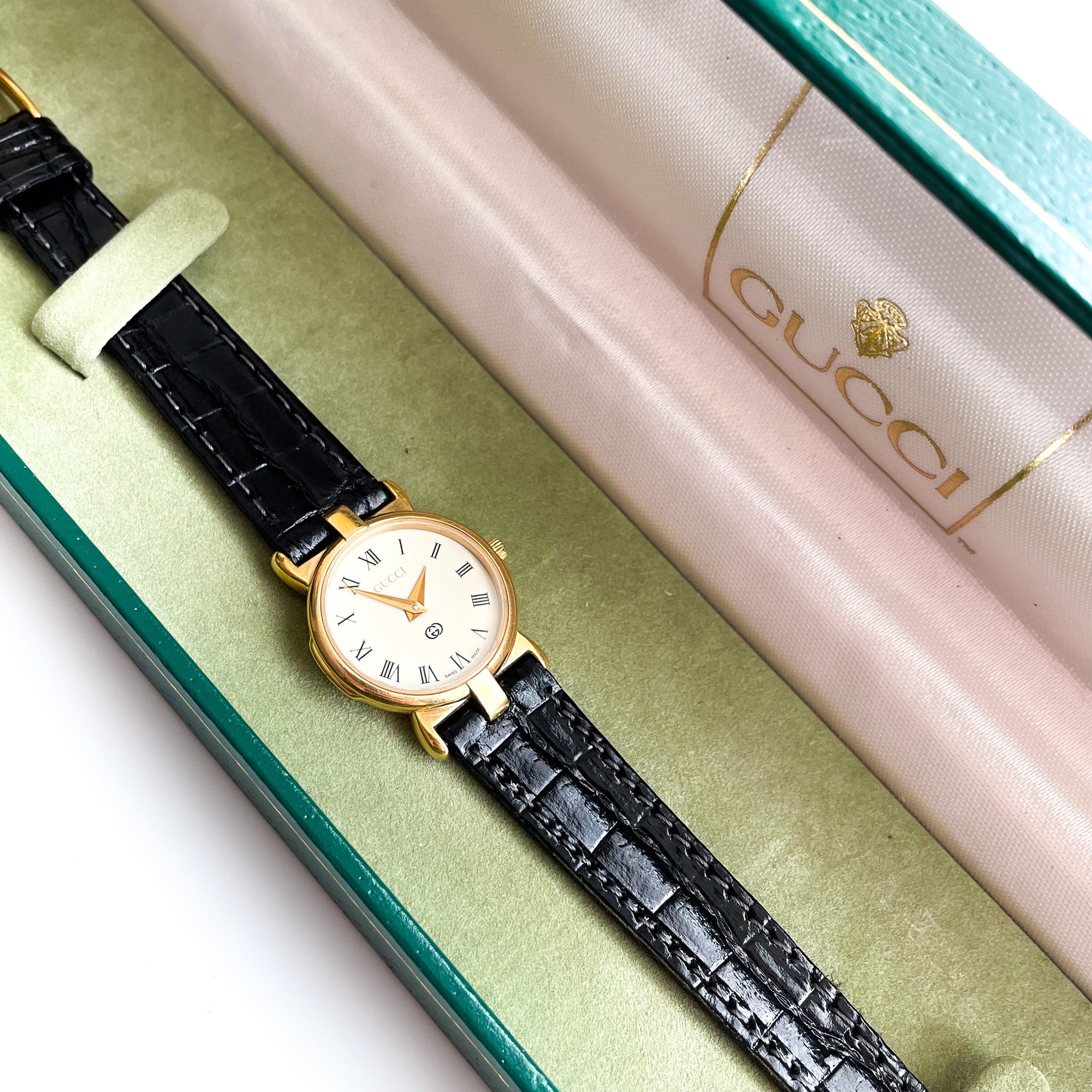 90s Gold-Plated Gucci 3400L Watch with Black Leather Strap