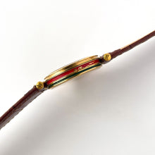 Load image into Gallery viewer, 80s Unisex Gucci Quartz Watch with Beige Dial and Brown Leather Strap
