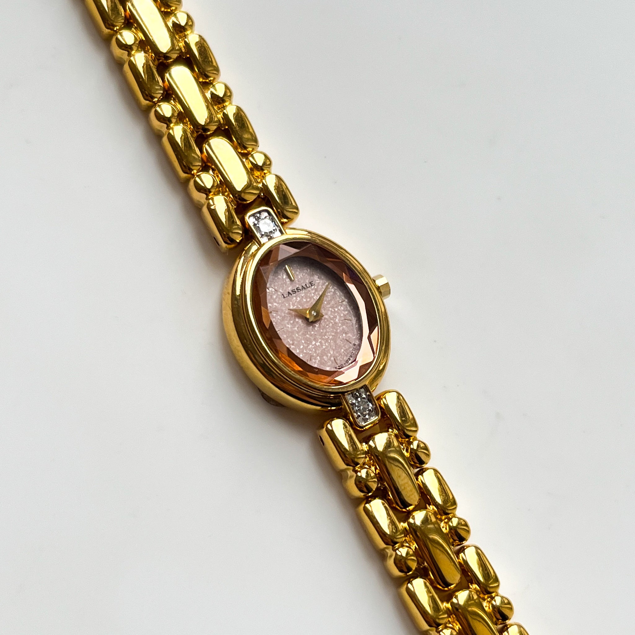 Seiko oval ladies watch hotsell