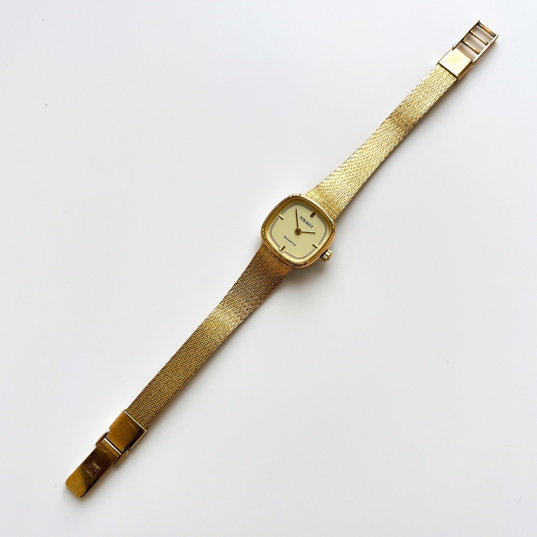 TISSOT クォーツ 腕時計 ゴールド/ベージュ ヴィンテージスクエア Ladies' Vintage Gold-Plated Tissot Quartz Watch with Beige